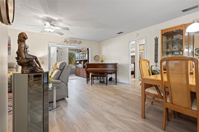 428 GLENEAGLES COURT, Winter Haven, FL 33884