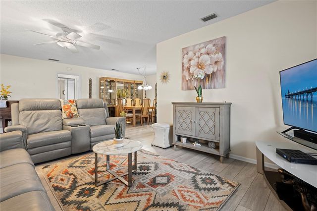 428 GLENEAGLES COURT, Winter Haven, FL 33884