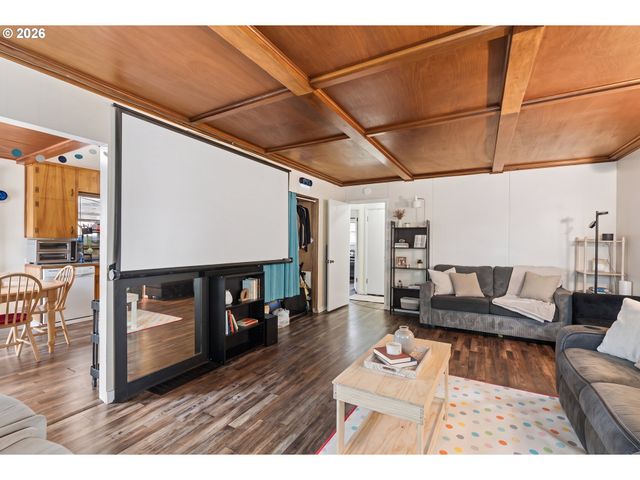 22222 Se ASH St, Gresham, OR 97030