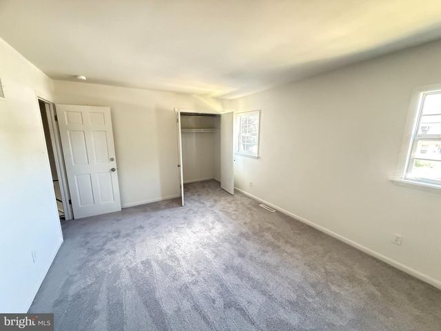 2630 GIRARD AVE, West Lawn, PA 19609