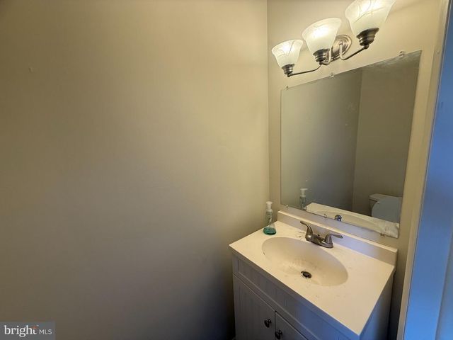2630 GIRARD AVE, West Lawn, PA 19609