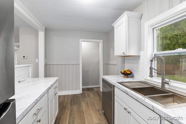 3844 Clyde Park Avenue SW, Wyoming, MI 49509