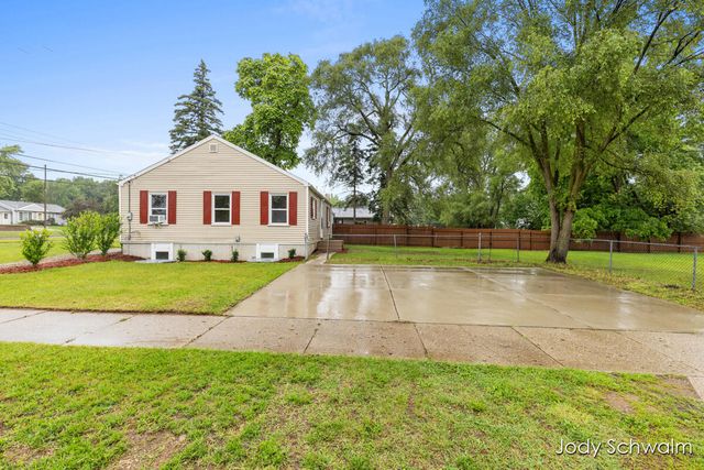3844 Clyde Park Avenue SW, Wyoming, MI 49509