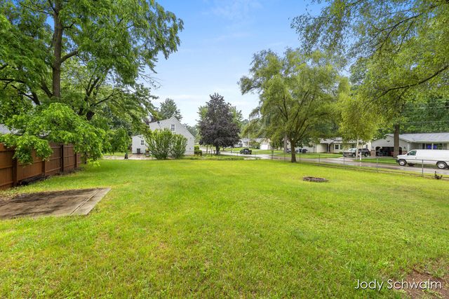 3844 Clyde Park Avenue SW, Wyoming, MI 49509