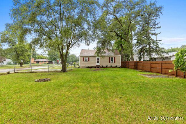 3844 Clyde Park Avenue SW, Wyoming, MI 49509