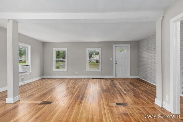 3844 Clyde Park Avenue SW, Wyoming, MI 49509