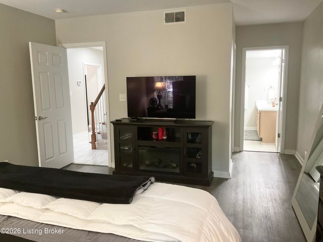 510 Eastgate Village Wynde, Louisville, KY 40223