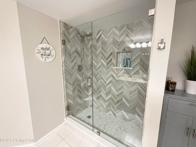 510 Eastgate Village Wynde, Louisville, KY 40223