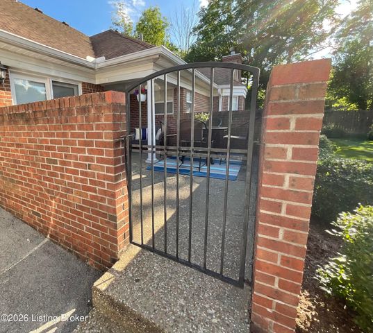 510 Eastgate Village Wynde, Louisville, KY 40223