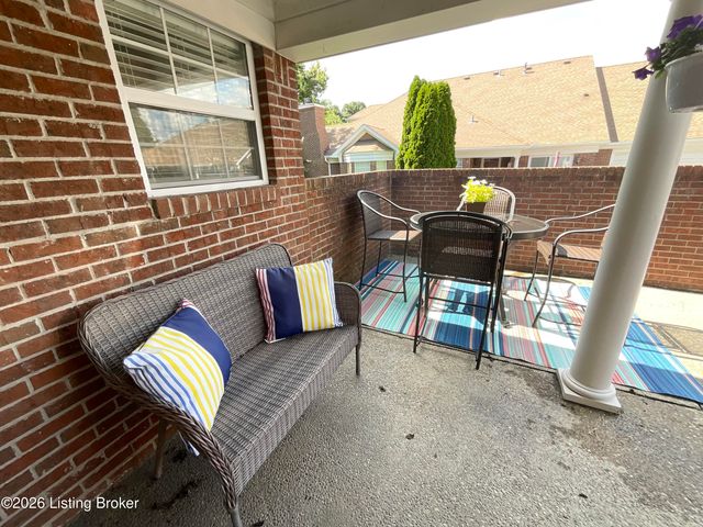 510 Eastgate Village Wynde, Louisville, KY 40223