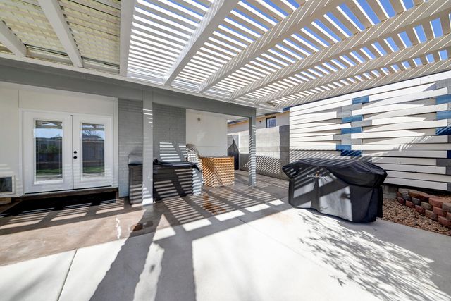 1720 Faith Court NE, Albuquerque, NM 87112