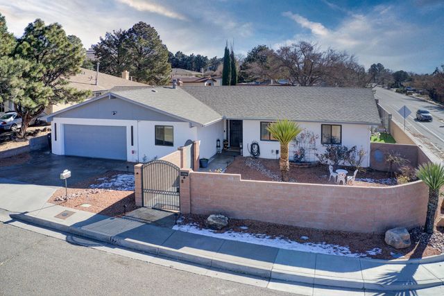 1720 Faith Court NE, Albuquerque, NM 87112