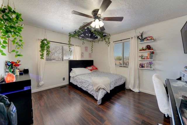 1720 Faith Court NE, Albuquerque, NM 87112