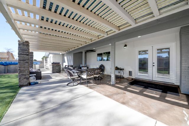 1720 Faith Court NE, Albuquerque, NM 87112