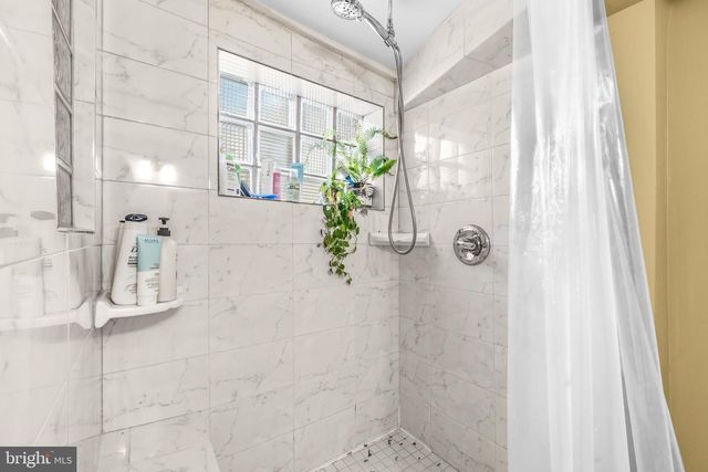 225 - 227 W READ ST, Baltimore, MD 21201