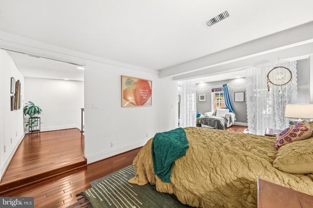 225 - 227 W READ ST, Baltimore, MD 21201