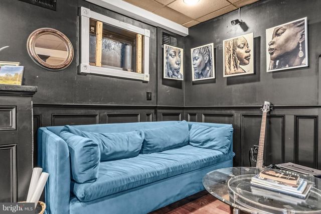 225 - 227 W READ ST, Baltimore, MD 21201