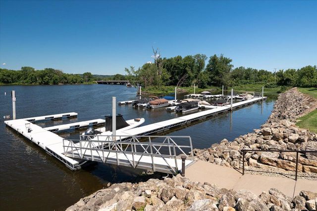 329 River POINT, La Crosse, WI 54601