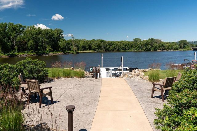 329 River POINT, La Crosse, WI 54601