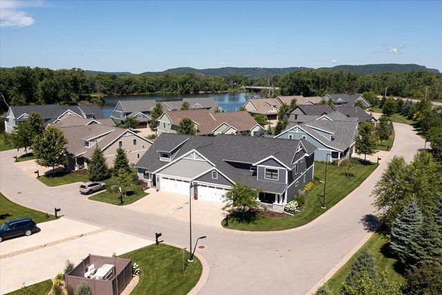 329 River POINT, La Crosse, WI 54601