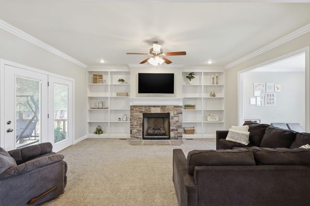 129 Pheasant Run, Nicholasville, KY 40356