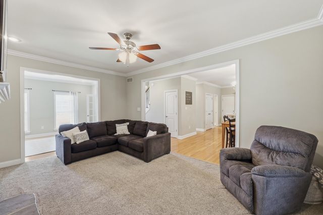 129 Pheasant Run, Nicholasville, KY 40356