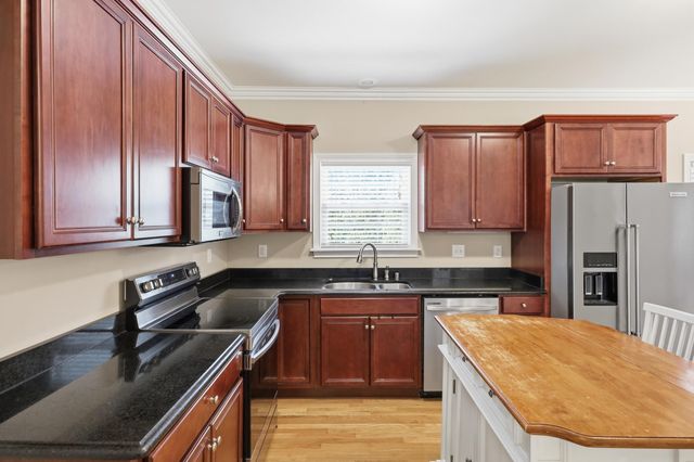 129 Pheasant Run, Nicholasville, KY 40356