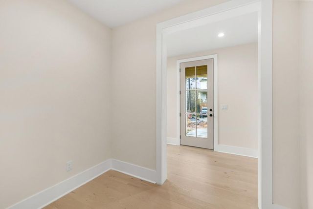 3245 Mae NE Avenue, Atlanta, GA 30319