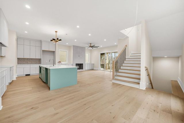 3245 Mae NE Avenue, Atlanta, GA 30319