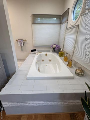 3835 Ranya Drive, Commerce Twp, MI 48382