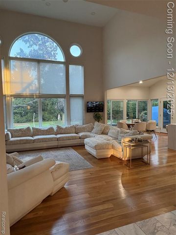 3835 Ranya Drive, Commerce Twp, MI 48382