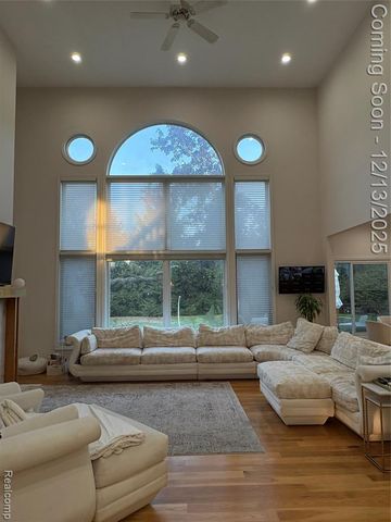 3835 Ranya Drive, Commerce Twp, MI 48382