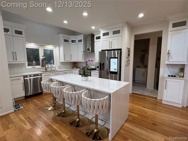 3835 Ranya Drive, Commerce Twp, MI 48382