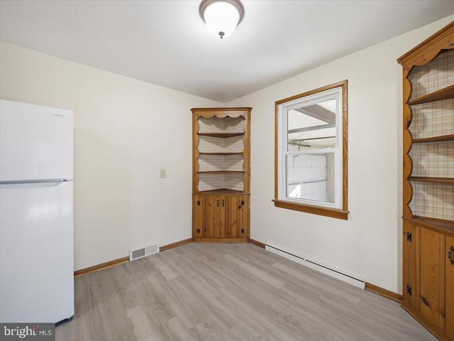 906 STROCK DRIVE DR, Chambersburg, PA 17202