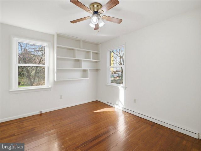 906 STROCK DRIVE DR, Chambersburg, PA 17202
