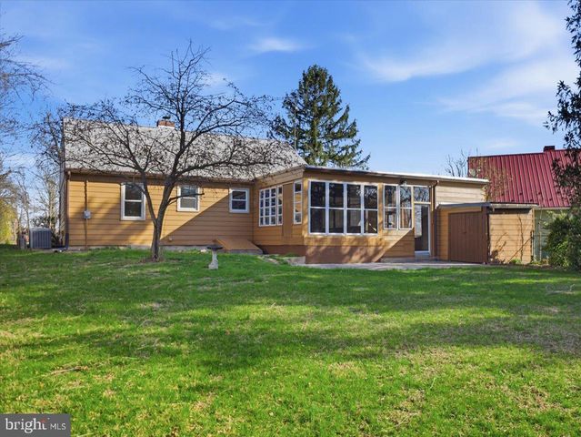 906 STROCK DRIVE DR, Chambersburg, PA 17202
