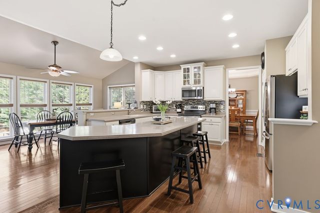 6312 Culbreth Ct, Moseley, VA 23120