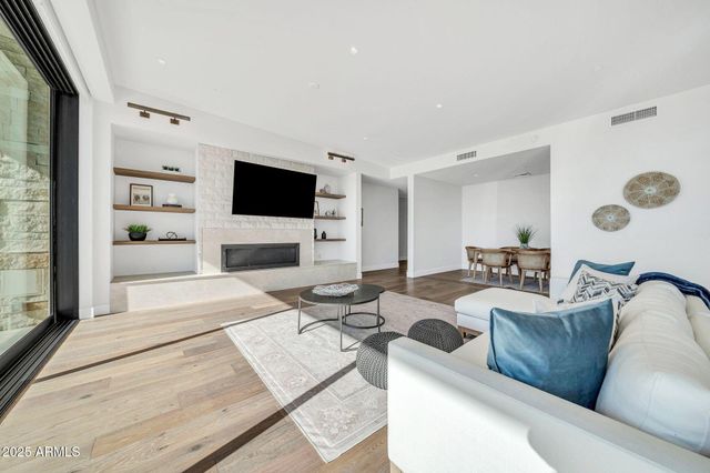 6331 E PHOENICIAN Boulevard 6, Scottsdale, AZ 85251