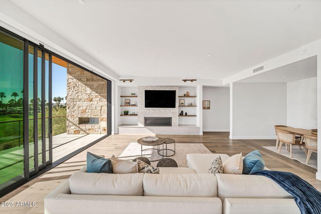 6331 E PHOENICIAN Boulevard 6, Scottsdale, AZ 85251