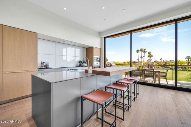 6331 E PHOENICIAN Boulevard 6, Scottsdale, AZ 85251