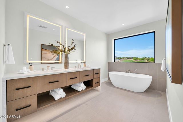 6331 E PHOENICIAN Boulevard 6, Scottsdale, AZ 85251