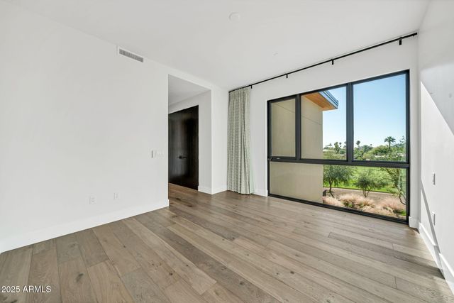 6331 E PHOENICIAN Boulevard 6, Scottsdale, AZ 85251