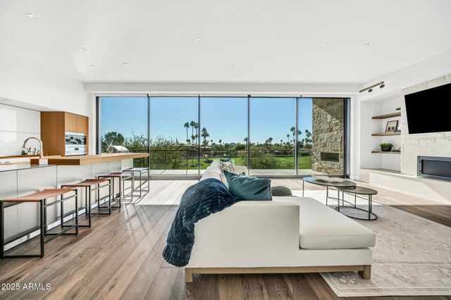 6331 E PHOENICIAN Boulevard 6, Scottsdale, AZ 85251