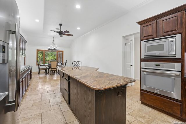9331 GARDENIA BEND DR, Garden Ridge, TX 78266