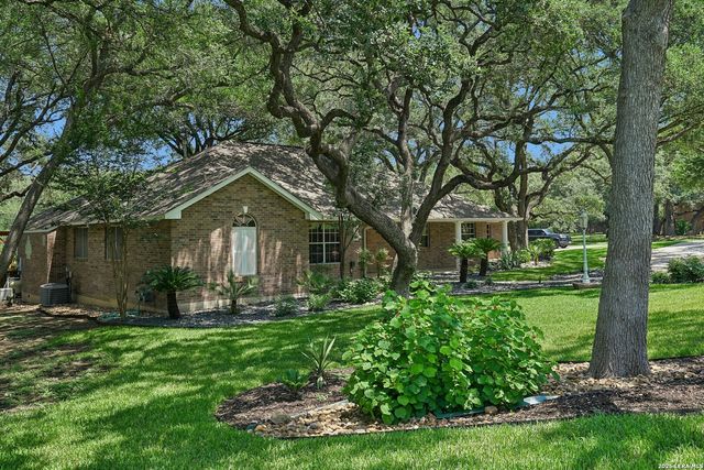 9331 GARDENIA BEND DR, Garden Ridge, TX 78266