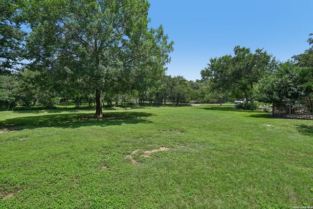 9331 GARDENIA BEND DR, Garden Ridge, TX 78266