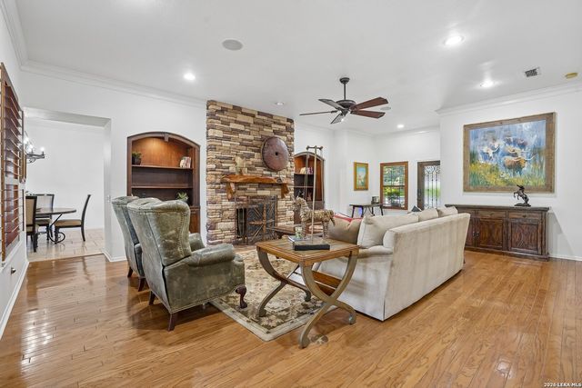 9331 GARDENIA BEND DR, Garden Ridge, TX 78266