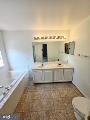 4119 APPLE LEAF CT, Pasadena, MD 21122