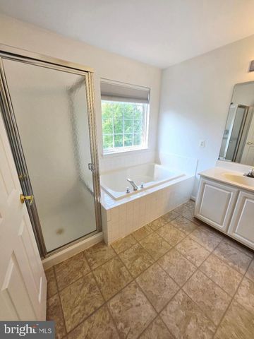4119 APPLE LEAF CT, Pasadena, MD 21122
