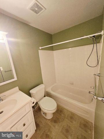4119 APPLE LEAF CT, Pasadena, MD 21122